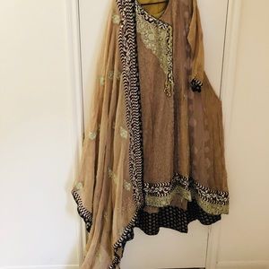 Andrakha style Pakistani dress